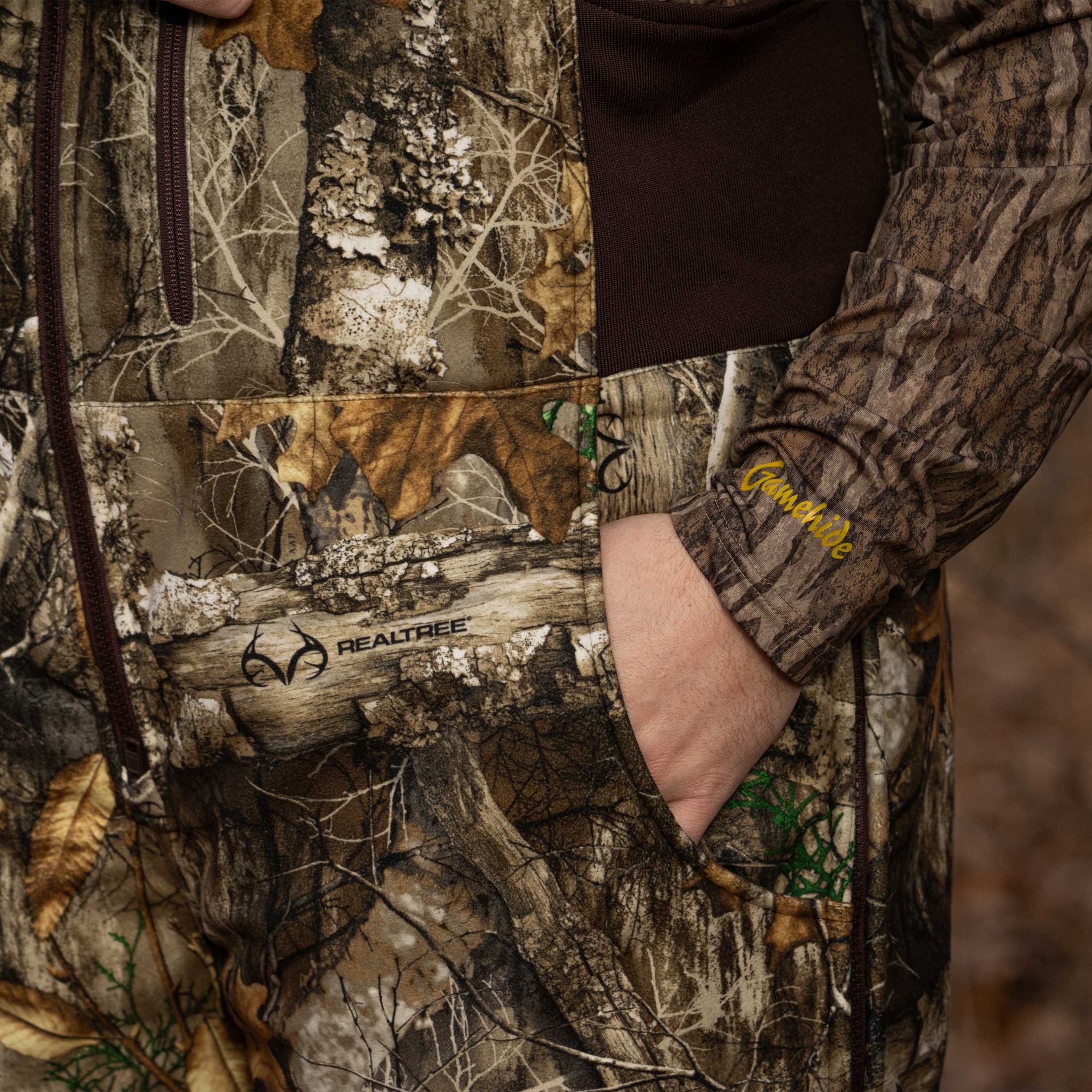 primaloft hunting bib front slash pocket
